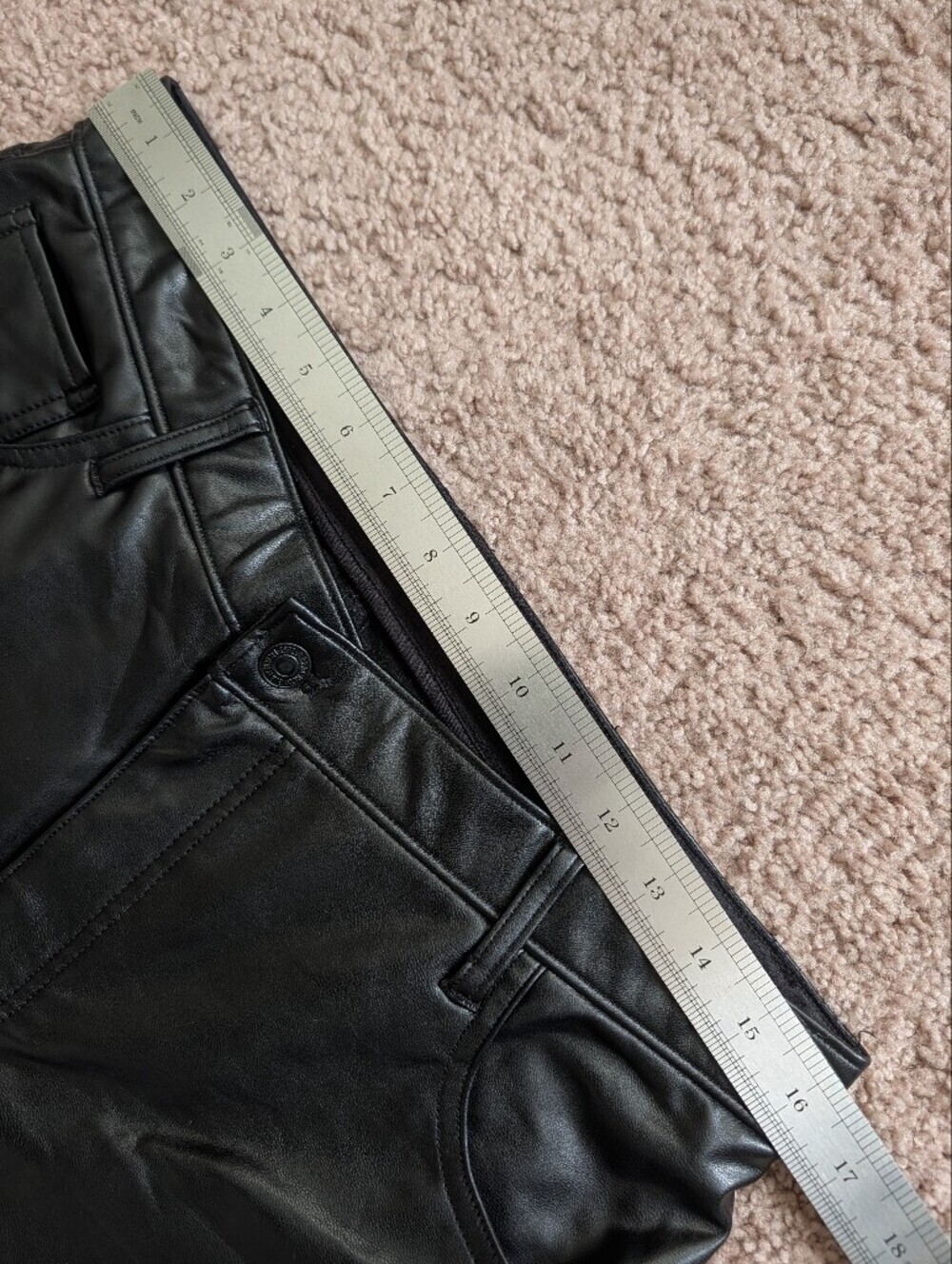 Abercrombie Cross Waist Vegan Leather Ultra High Rise 90s Straight Pants 32/14 - Picture 6 of 10